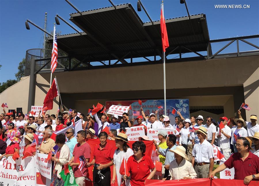 تقرير إخباري: الصينيون في جنوب كاليفورنيا ينظمون تجمعا سلميا ضد العنف في هونغ كونغ
