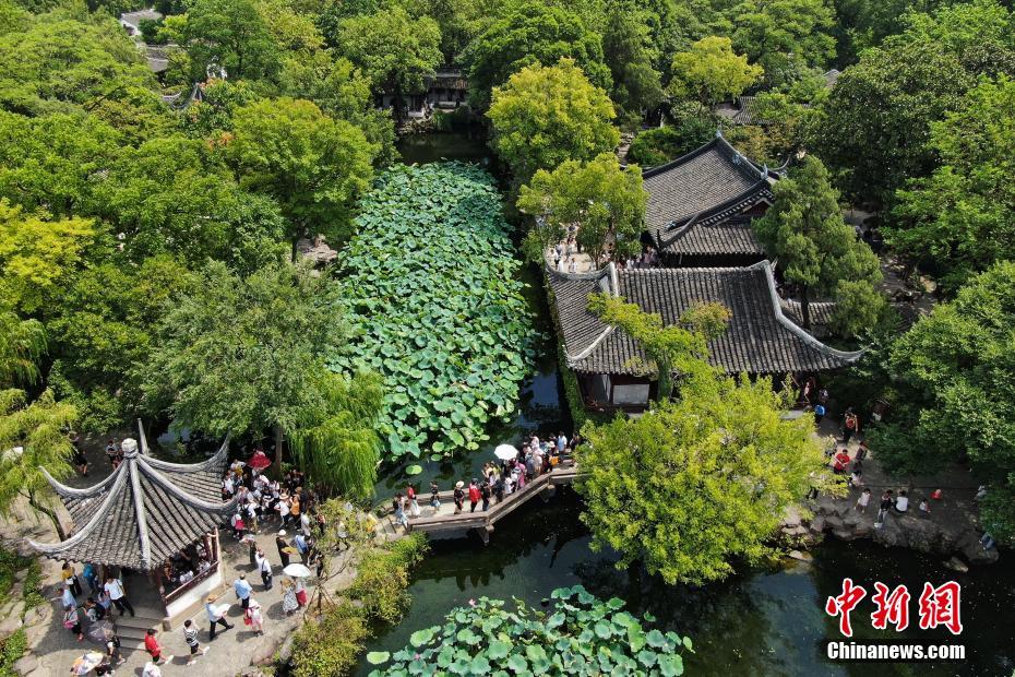 المناظر لحديقة تشوتشنغ المشهورة في الصين
