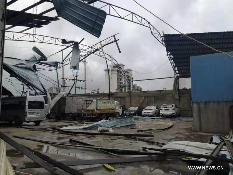 مقتل 8 أشخاص إثر اعصار ضرب مقاطعة جنوبي الصين