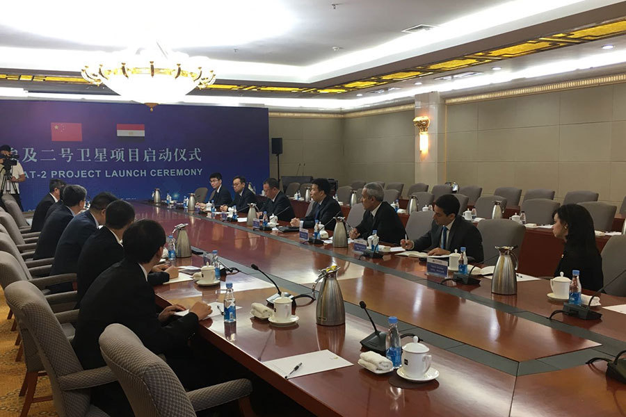 تعزيز التعاون الفضائي بين الصين ومصر بإطلاق مشروع القمر الصناعي 