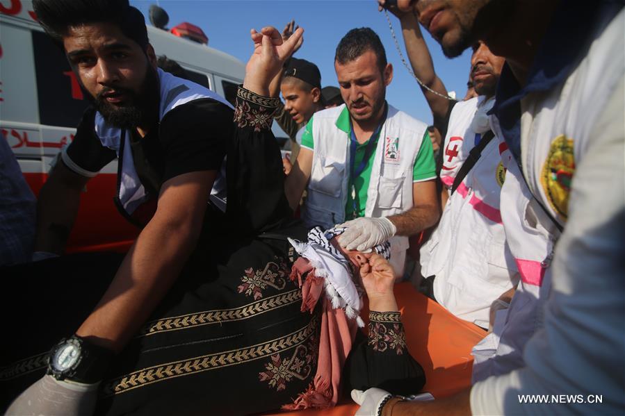 إصابة 55 فلسطينيا بمواجهات مع الجيش الإسرائيلي ضمن مسيرات العودة شرق قطاع غزة