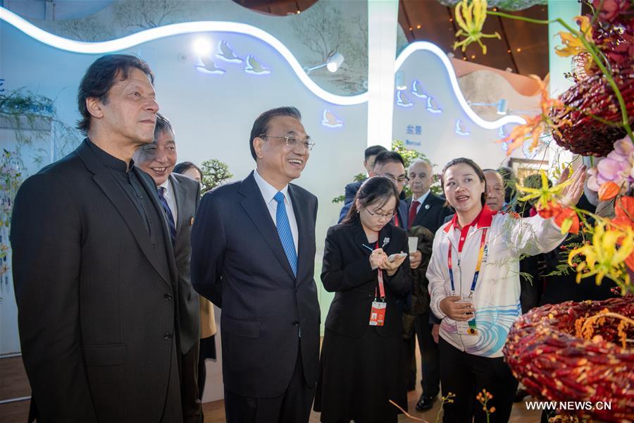 مقالة : الصين تتعهد بمواصلة التنمية الخضراء إثر اختتام معرض بكين الدولي للبستنة