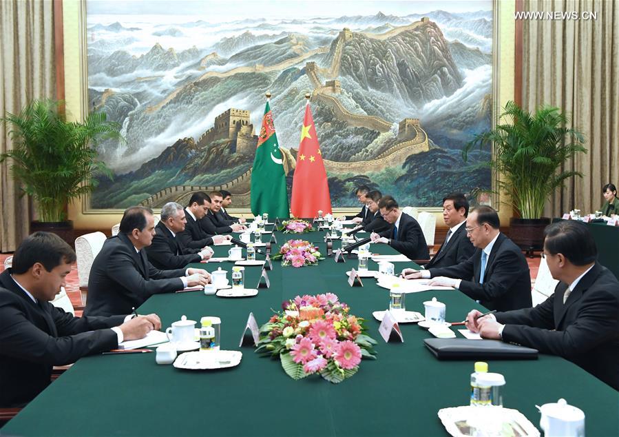 كبير المشرعين الصينيين يدعو إلى تعزيز التضافر بين استراتيجيتي التنمية في الصين وتركمانستان