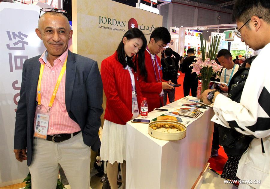 مقالة : من منتجات البحر الميت إلى مدينة البتراء... التعاون الاقتصادي والتجاري بين الصين والأردن يرتقي إلى مستوى أعلى عبر إكسبو شانغهاي