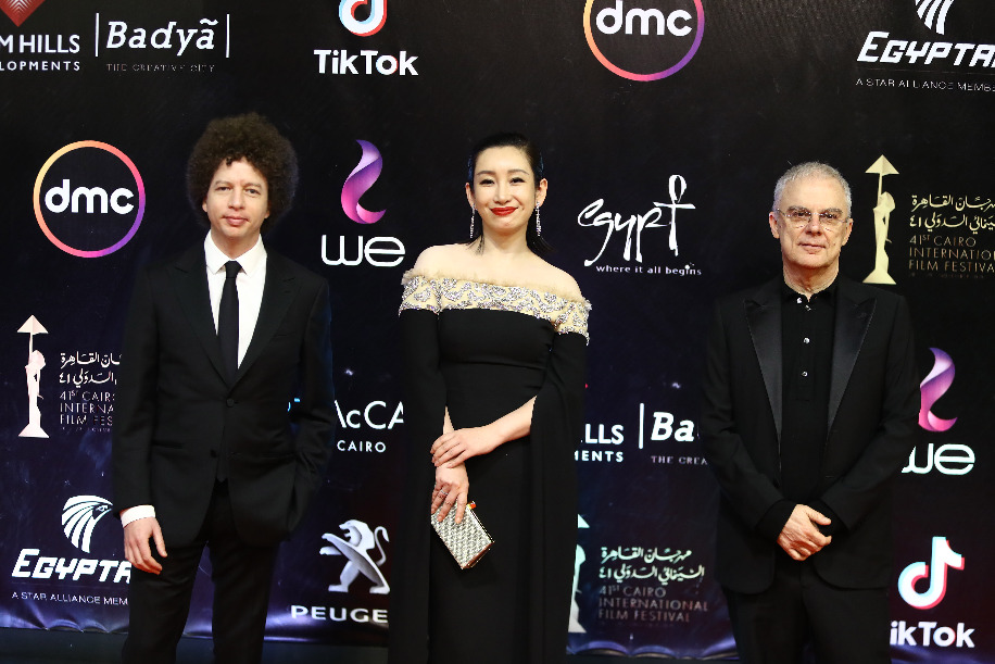 تقرير إخباري: انطلاق فعاليات مهرجان القاهرة السينمائي الدولي الـ41 بدار الأوبرا المصرية بمشاركة صينية فاعلة