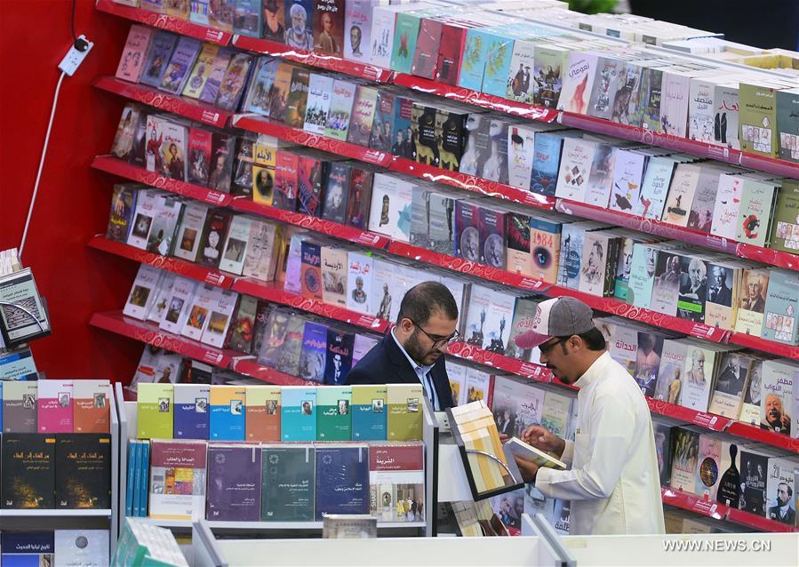 تحقيق إخباري: مشاركة صينية واعدة في معرض الكويت الدولي للكتاب