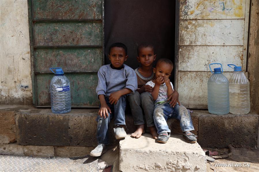 الأمم المتحدة: 80 بالمئة من سكان اليمن بحاجة إلى المساعدات الإنسانية