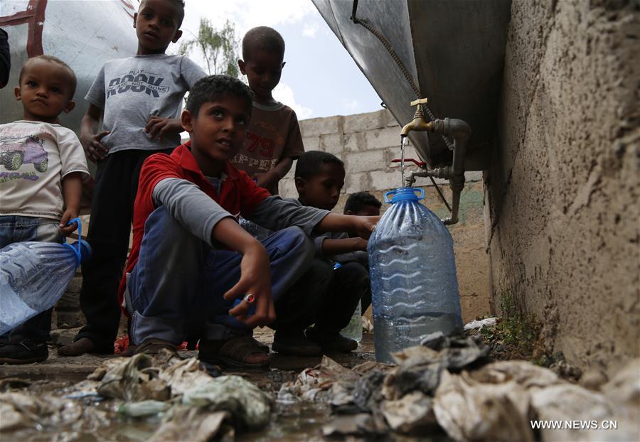 الأمم المتحدة: 80 بالمئة من سكان اليمن بحاجة إلى المساعدات الإنسانية