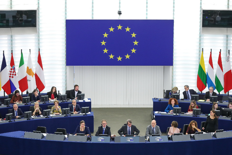  مشرعو البرلمان الأوروبي يوافقون على المفوضية الأوروبية الجديدة