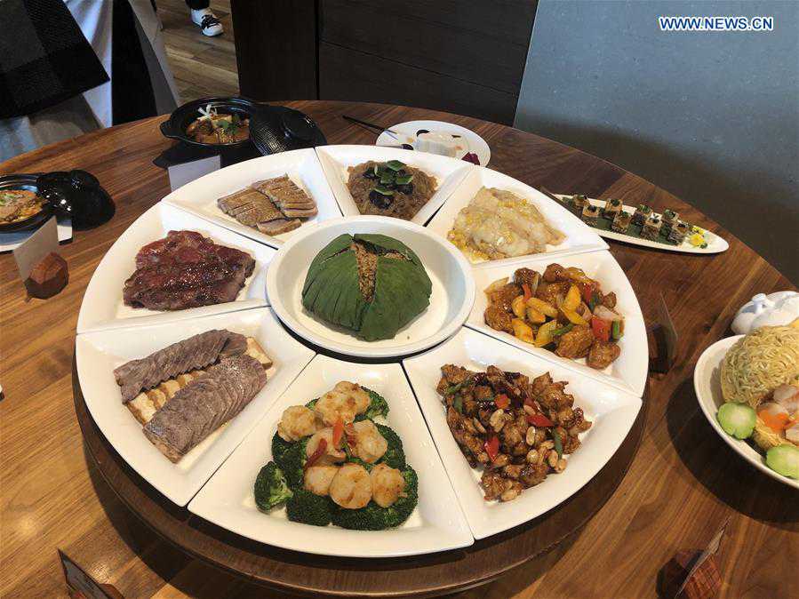 ديزني لاند هونغ كونغ تحاول جذب المزيد من الزوار من خلال إطلاق أطباق جديدة
