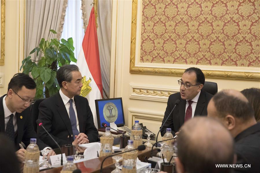 رئيس الوزراء المصري: مصر ترحب بقدوم المزيد من الاستثمارات والسياح من الصين