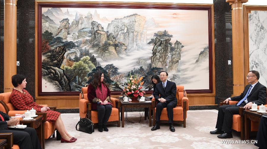 مسؤولان صينيان بارزان يلتقيان برئيستي المفاوضات الحكومية الدولية بشأن إصلاح مجلس الأمن