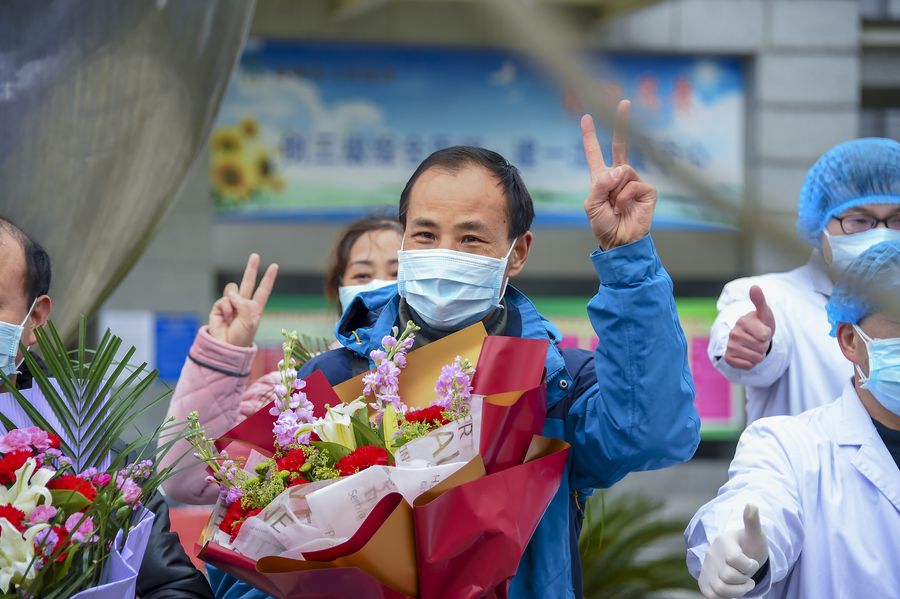 خروج 3281 مصابا بفيروس كورونا الجديد من المستشفيات الصينية بعد تعافيهم