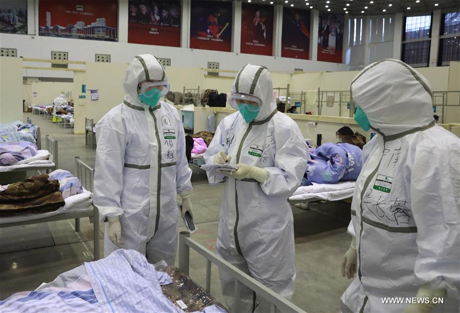 زيارة مستشفى مؤقت في مدينة ووهان مركز تفشي الفيروس بالصين