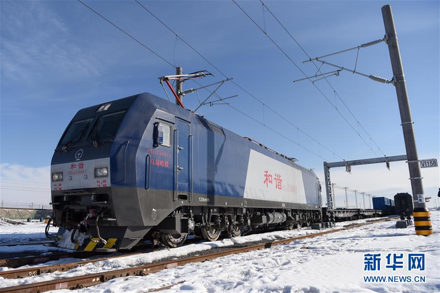 تصدير جوز شينجيانغ إلى السوق الدولي بقطار الشحن الصين-أوروبا