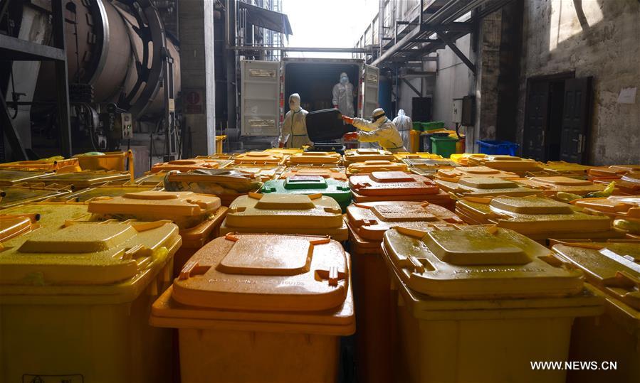 معالجة النفايات الطبية في ووهان، مركز تفشي فيروس كورونا الجديد