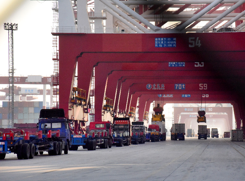 موانئ رئيسية بالصين تشهد زيادة أسبوعية في حجم الشحن والتفريغ