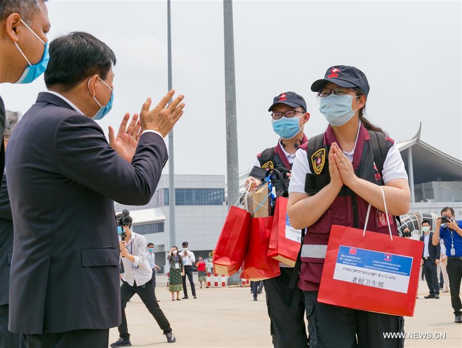 عودة فريق طبي صيني من مهمة لمساعدة لاوس