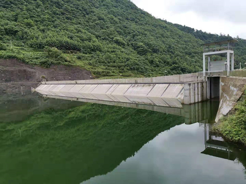الحكومة المركزية تخصص 2.5 مليار يوان لتحسين بيئة المياه الريفية