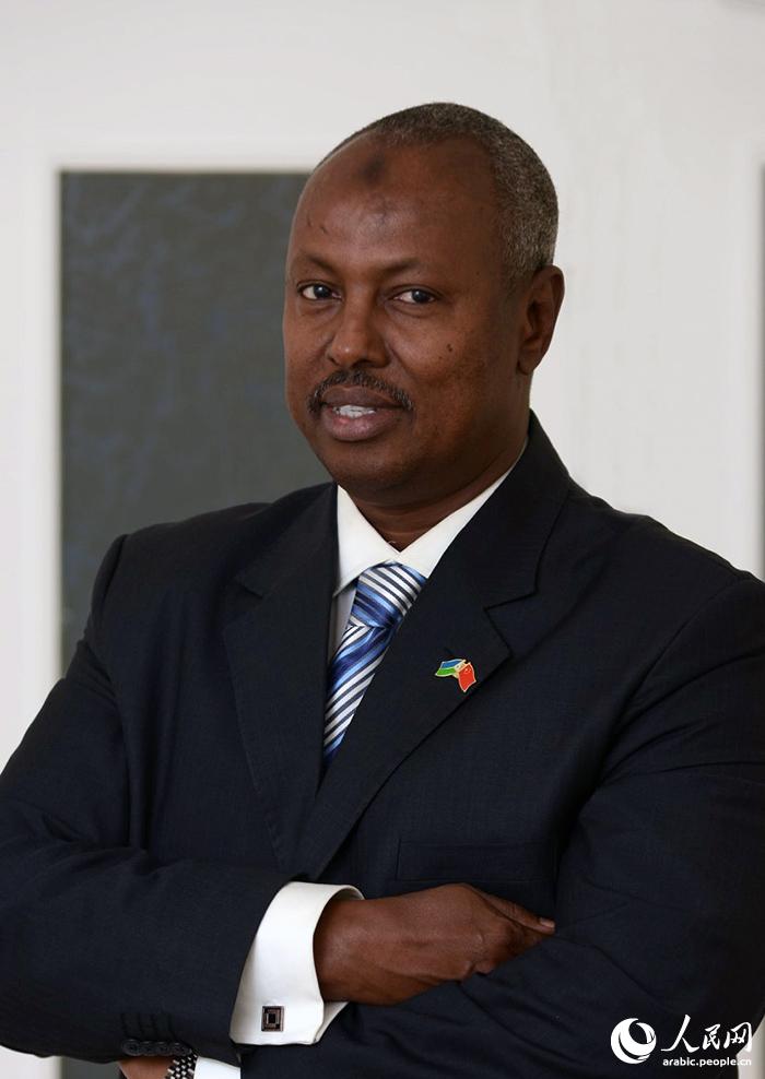 سفير جيبوتي ورئيس مجلس السفراء الافارقة في بكين: الصين تقف جنبا الى جنب مع الدول الافريقية في مكافحة تفشي كوفيد -19