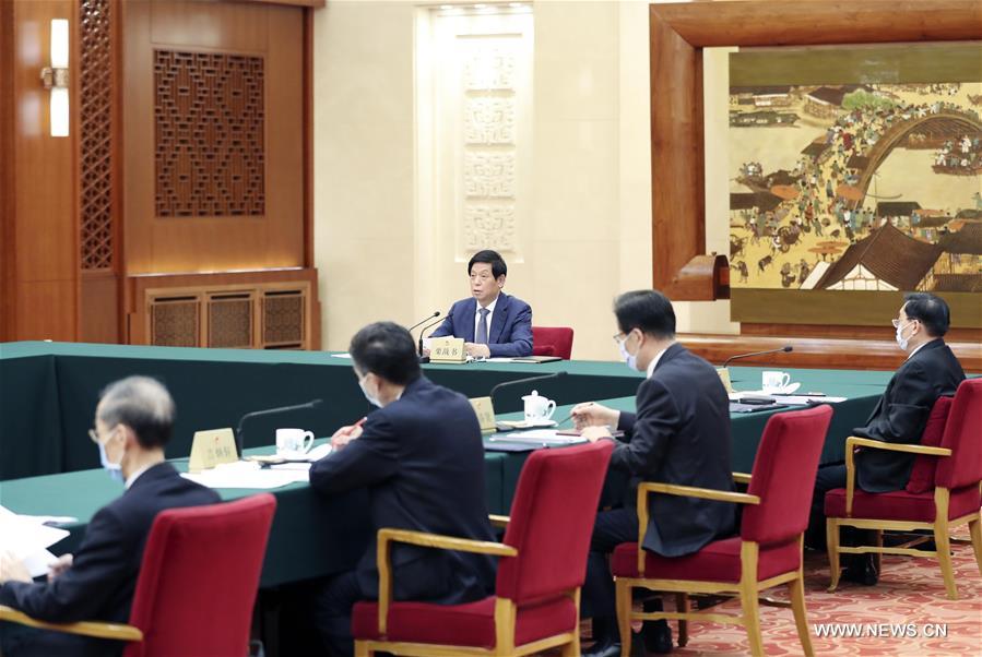 أعلى جهاز تشريعي في الصين يقترح تعديل جدول أعمال جلسة لجنته الدائمة المقبلة