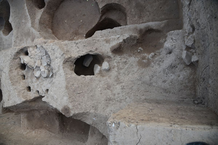 اكتشاف فرن فخاري نادر بين أطلال تاريخها 6000 سنة في وسط الصين