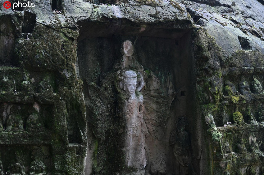 تشونغتشينغ: المظهر الحقيقي لمعبد بوذا الحجري يعود الى النور بعد ألف سنة!