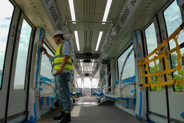 تشغيل نظام القطار الجديد لمسافات قصيرة بشكل تجريبي في تشونغتشينغ