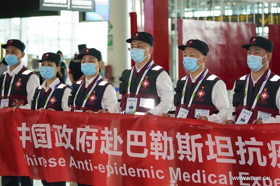 فريق خبراء صينيين يغادر إلى فلسطين لدعم احتواء الوباء