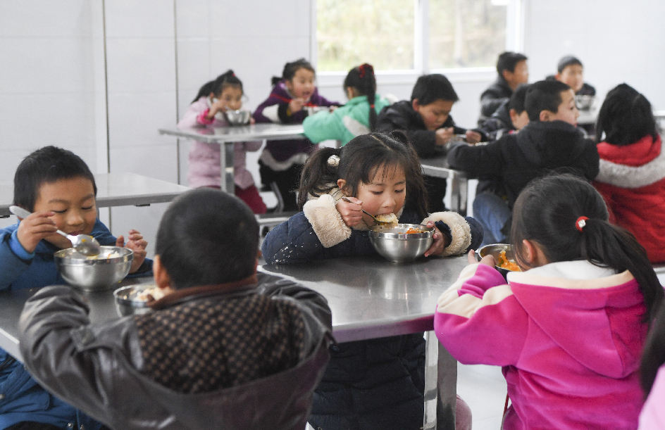 الصين تخصص حوالي 24 مليار دولار للتعليم الإلزامي خلال عام 2020