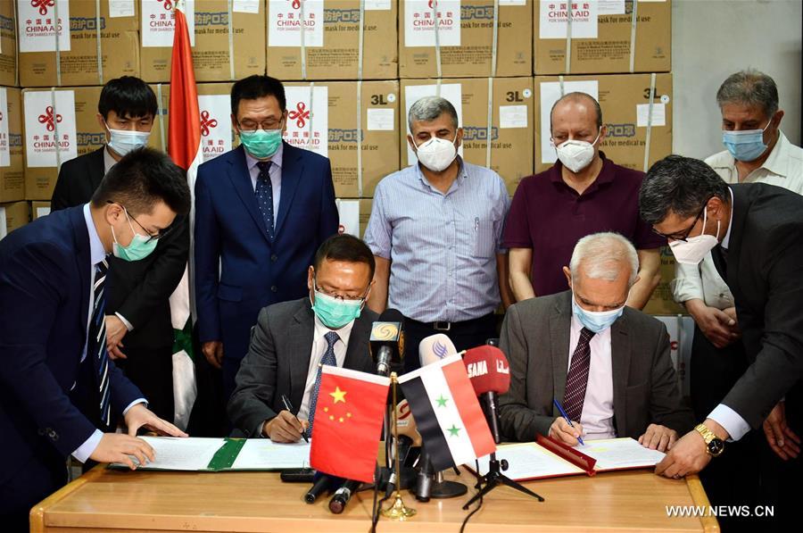 الصين تسلم دمشق دفعة جديدة من المساعدات الطبية لمواجهة 