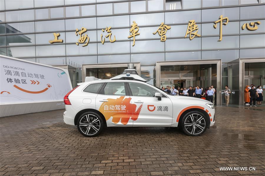 شانغهاي تطلق خدمة سيارات الأجرة ذاتية القيادة