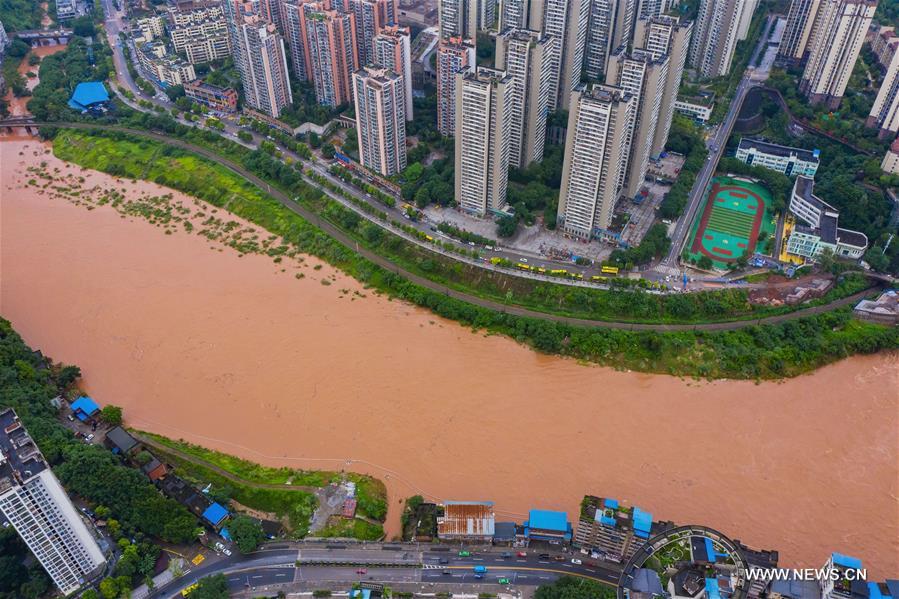 تأثر آلاف الأشخاص بسبب هطول الأمطار الغزيرة على جنوب غربي الصين