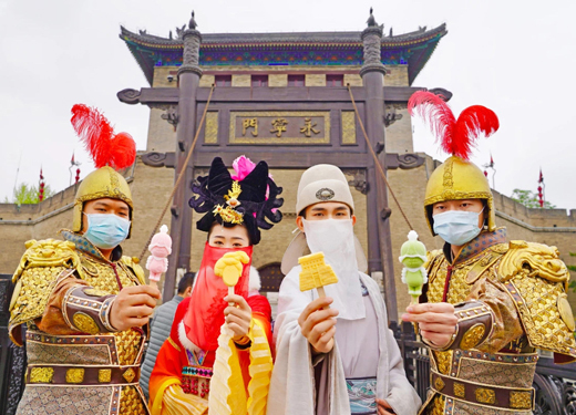 إبداعات الآيس كريم تساعد على ترويج المواقع السياحية بالصين