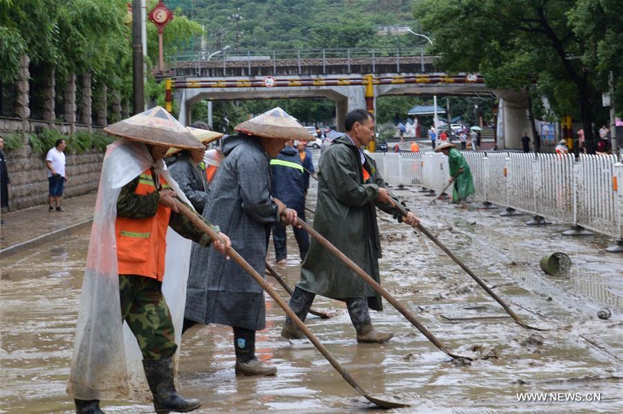 الأمطار تؤثر في ما يقرب من مليون شخص في مقاطعة هونان بوسط الصين