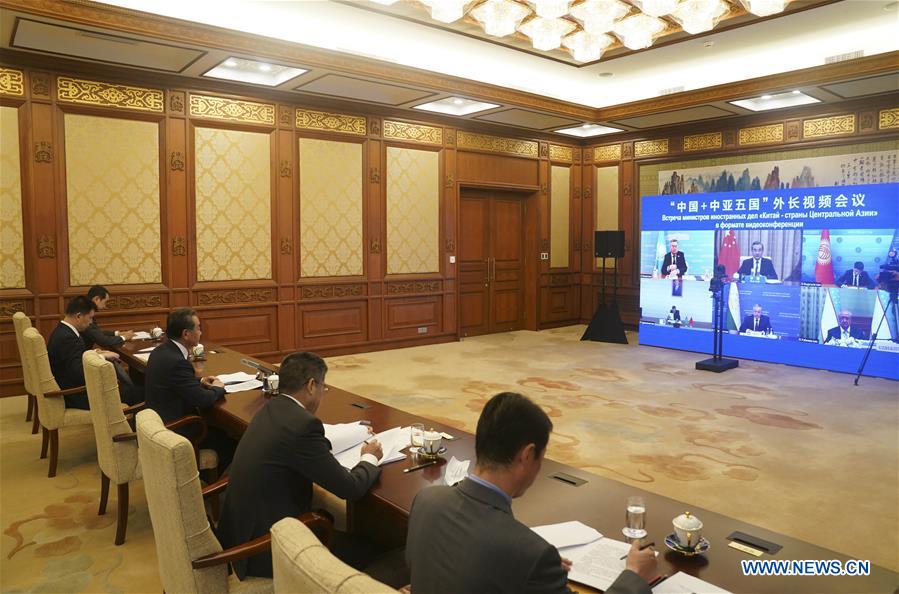 وزير الخارجية الصيني يستضيف الاجتماع الأول لوزراء خارجية الصين ودول آسيا الوسطى