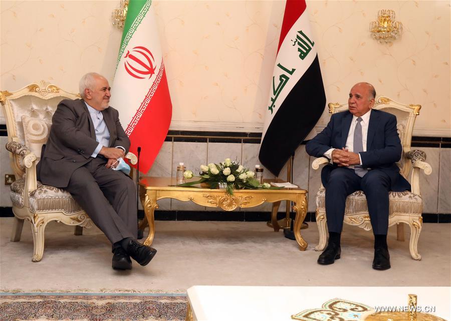 ظريف يؤكد من بغداد أهمية دور العراق في استقرار المنطقة