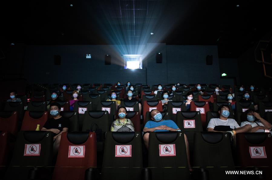 إعادة فتح دور السينما في مدينة ووهان الصينية
