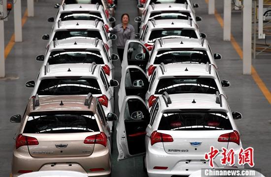 تراجع 53.29% في مبيعات سيارات الطاقة الجديدة لصانع صيني رائد في الشهور السبعة الأولى هذا العام
