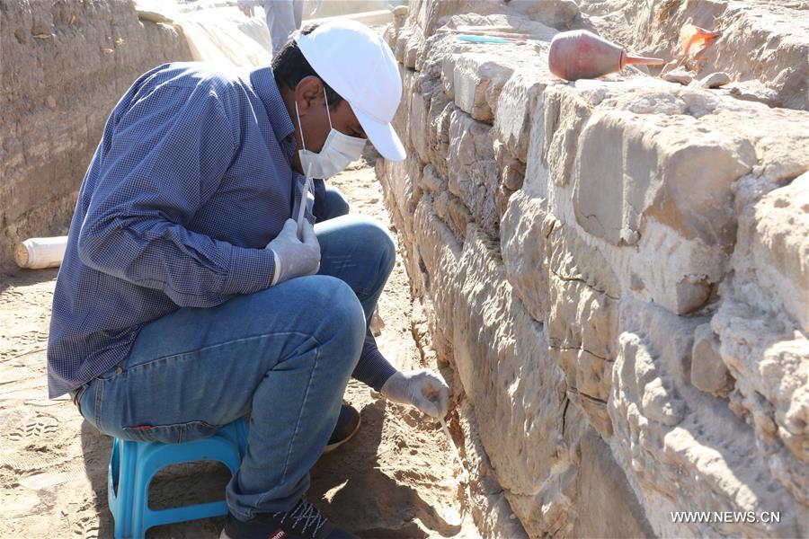 مقابلة : عالم آثار صيني: البعثة المصرية-الصينية تنجز المزيد من أعمال الحفائر في معبد 