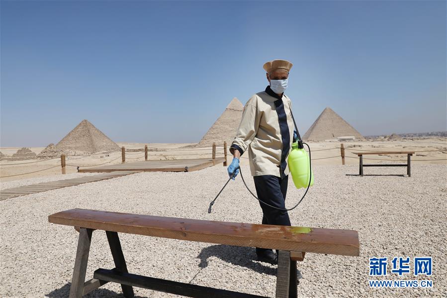 تقرير إخباري: السياح الصينيون يمكنهم المساعدة في تعزيز قطاع السياحة في مصر