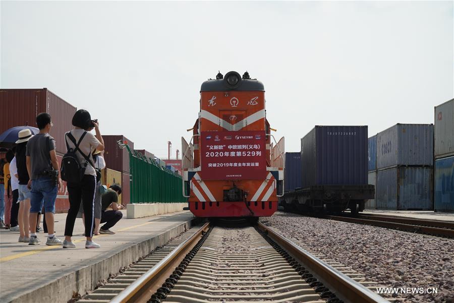 مدينة ييوو الصينية تشهد ارتفاعا في عدد قطارات الشحن المتجهة إلى أوروبا