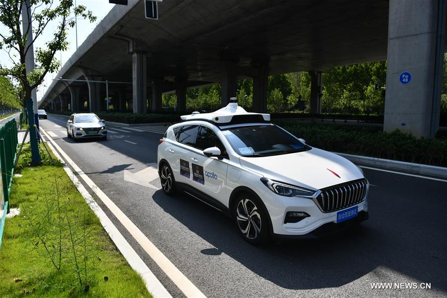 آنهوي الصينية تفتتح طريقًا مغطى بتقنية الجيل الخامس لاختبار السيارات ذاتية القيادة