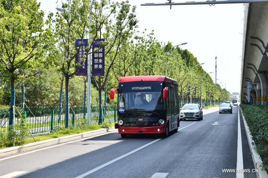 آنهوي الصينية تفتتح طريقًا مغطى بتقنية الجيل الخامس لاختبار السيارات ذاتية القيادة