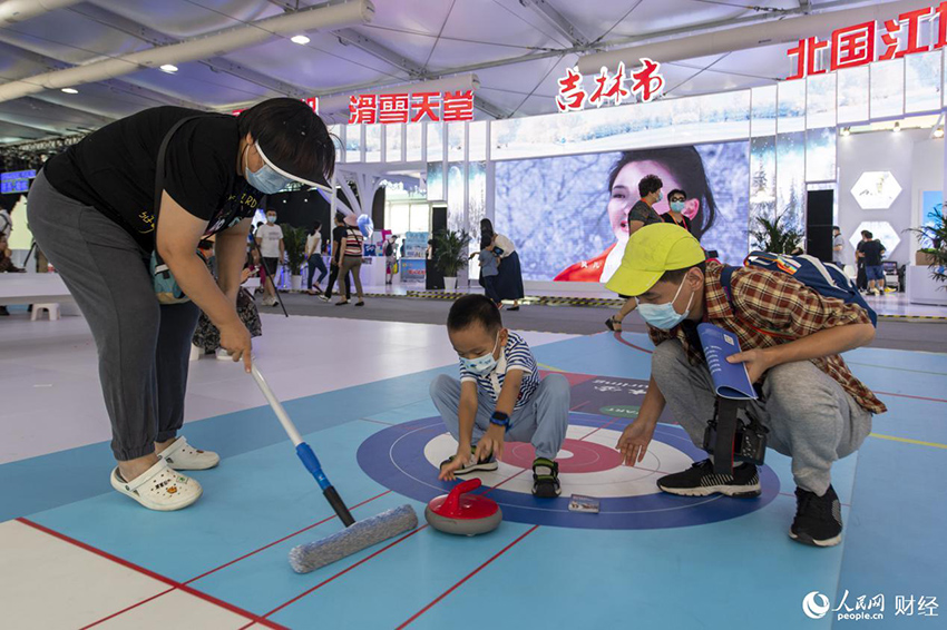 معرض الصين للتجارة في الخدمات 2020: منصة هامة تجعل الرياضات الشتوية أكثر متعة