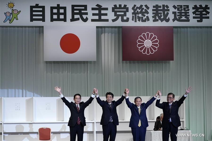 انتخاب سوغا رئيسا جديدا للحزب الليبرالي الديمقراطي الحاكم في اليابان