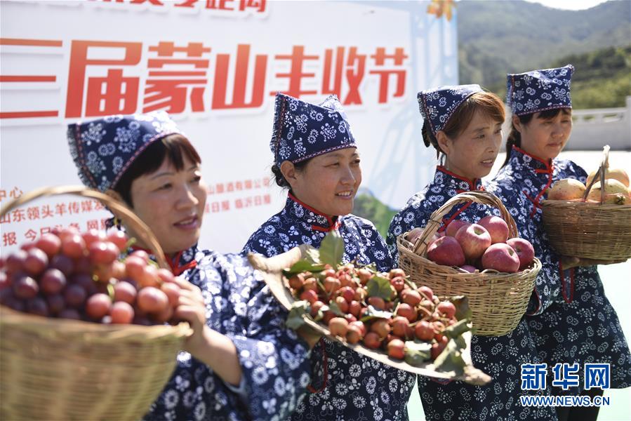 انتعاش السياحة الريفية في الصين قبيل عطلة العيد الوطني