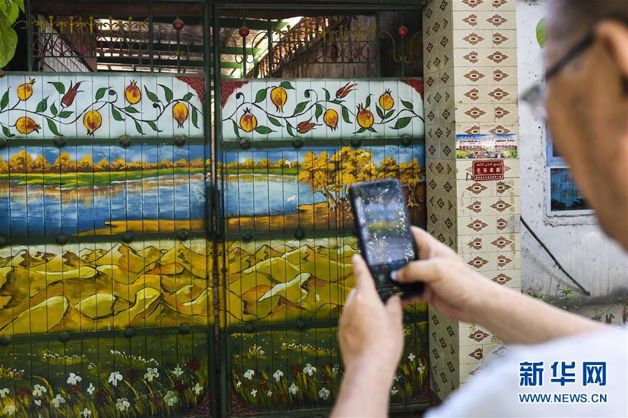 بالصور: زخارف الأبواب والنوافذ في توربان بشينجيانغ