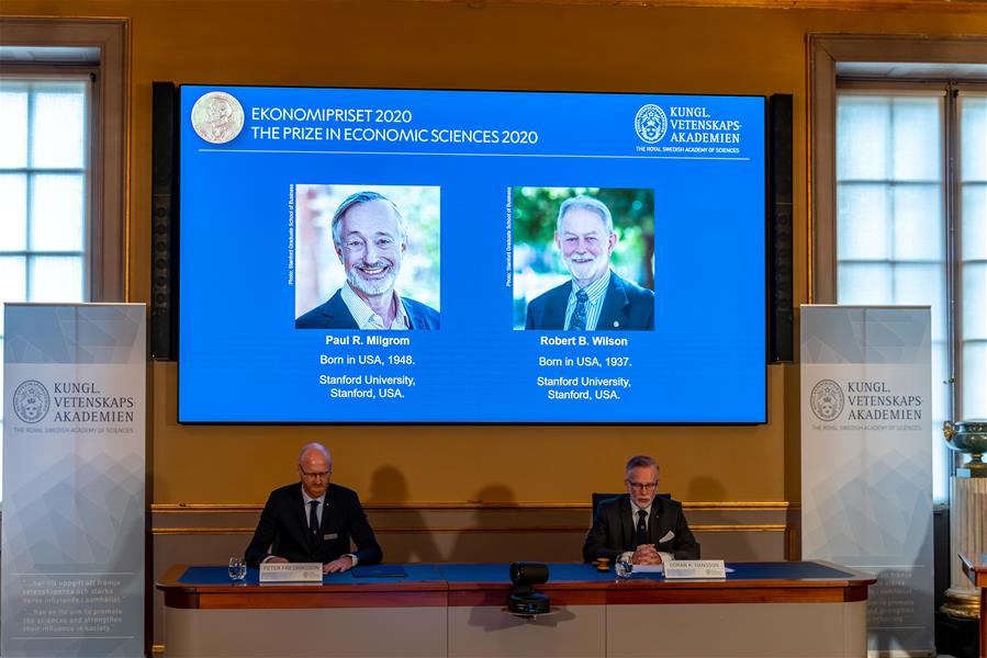 بول ميلغروم وروبرت ويلسون يتشاطران جائزة نوبل 2020 في الاقتصاد