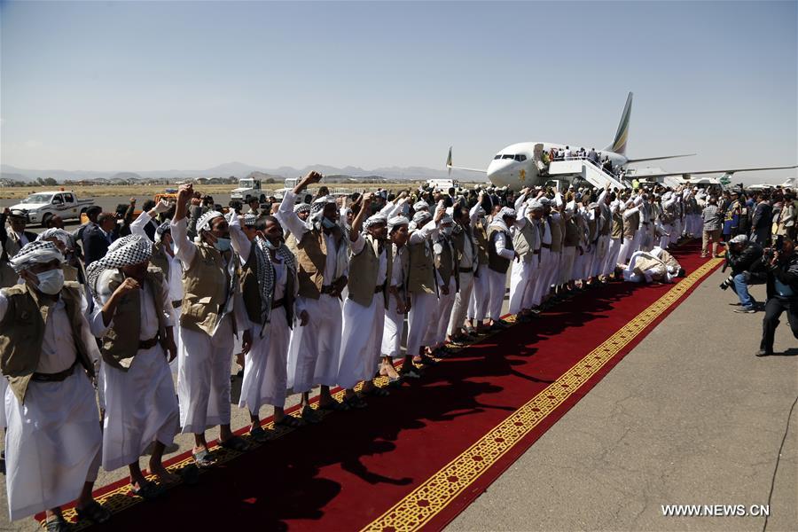 تقرير إخباري: الحكومة اليمنية والحوثيون ينفذان أكبر عملية تبادل أسرى منذ بداية الحرب